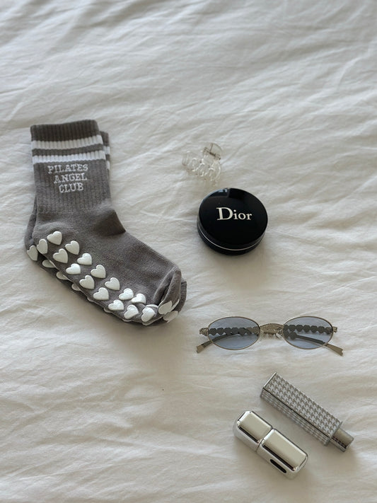 Pilates Grip Socks – Big Heart Gray